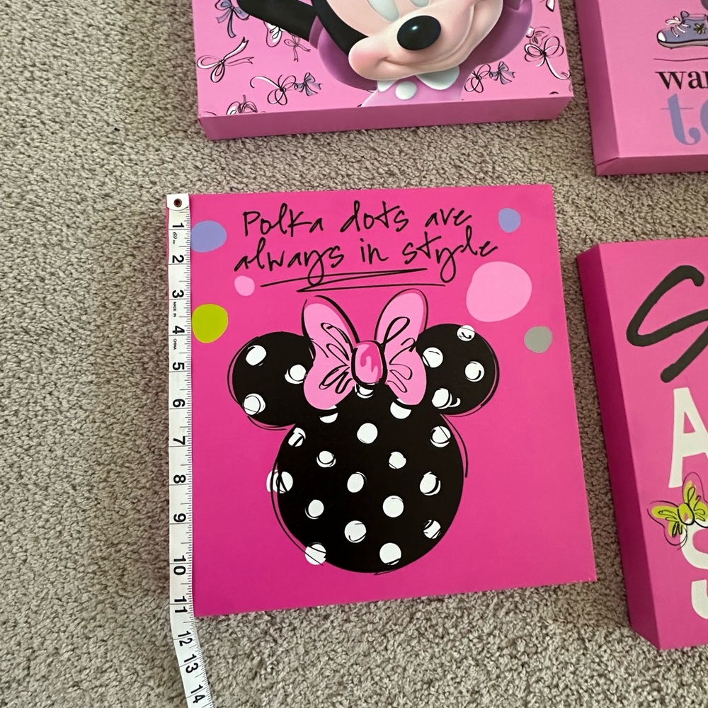 MiniMouse Wall Decor - Picture 4 of 4